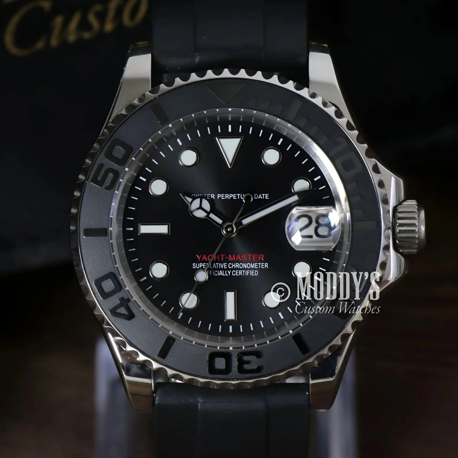 Silver and black wristwatch Seikomariner with NH35 automatic movement and date window
