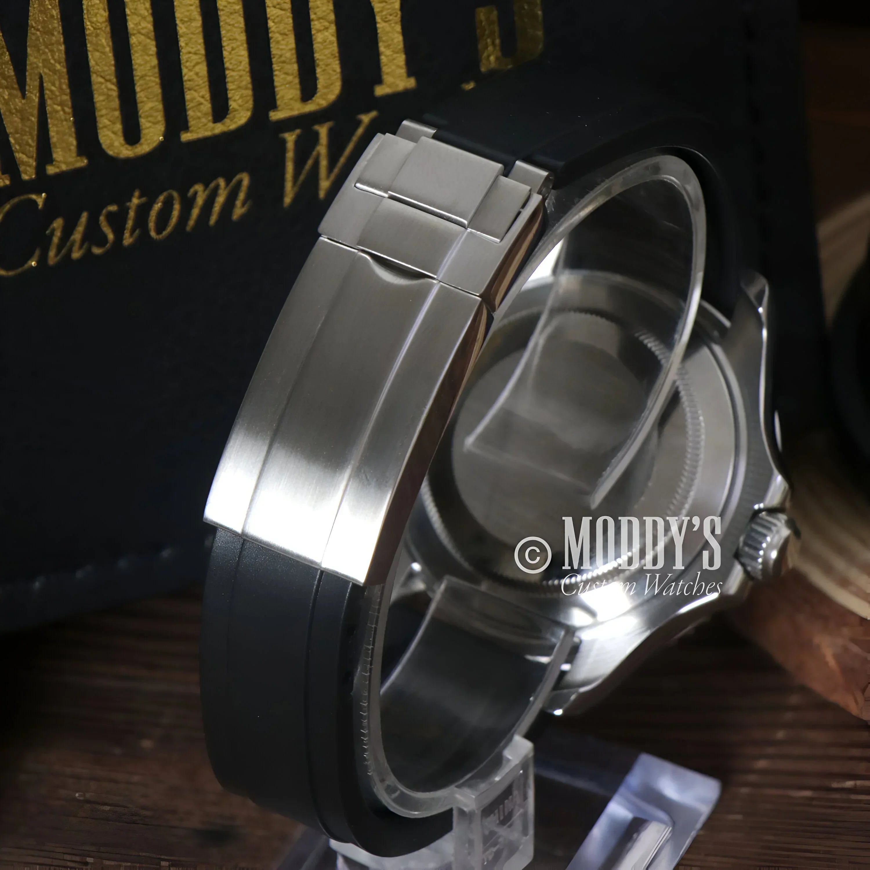 Silver and black wristwatch featuring Seiko NH35 automatic movement with iconic Yacht-Master design