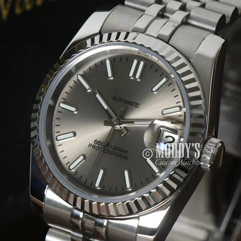 Silver-toned automatic wristwatch Seikojust Champagne with Seiko NH35 movement