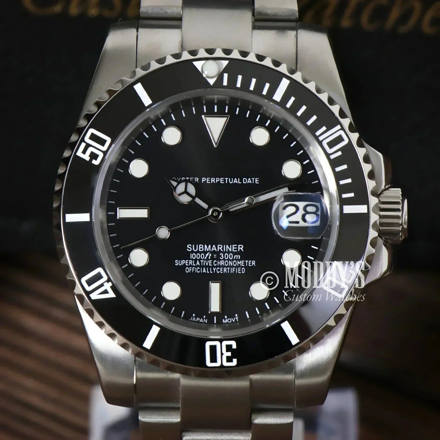 Silver Rolex Submariner wristwatch in Seikomariner | Black with NH35 automatic movement