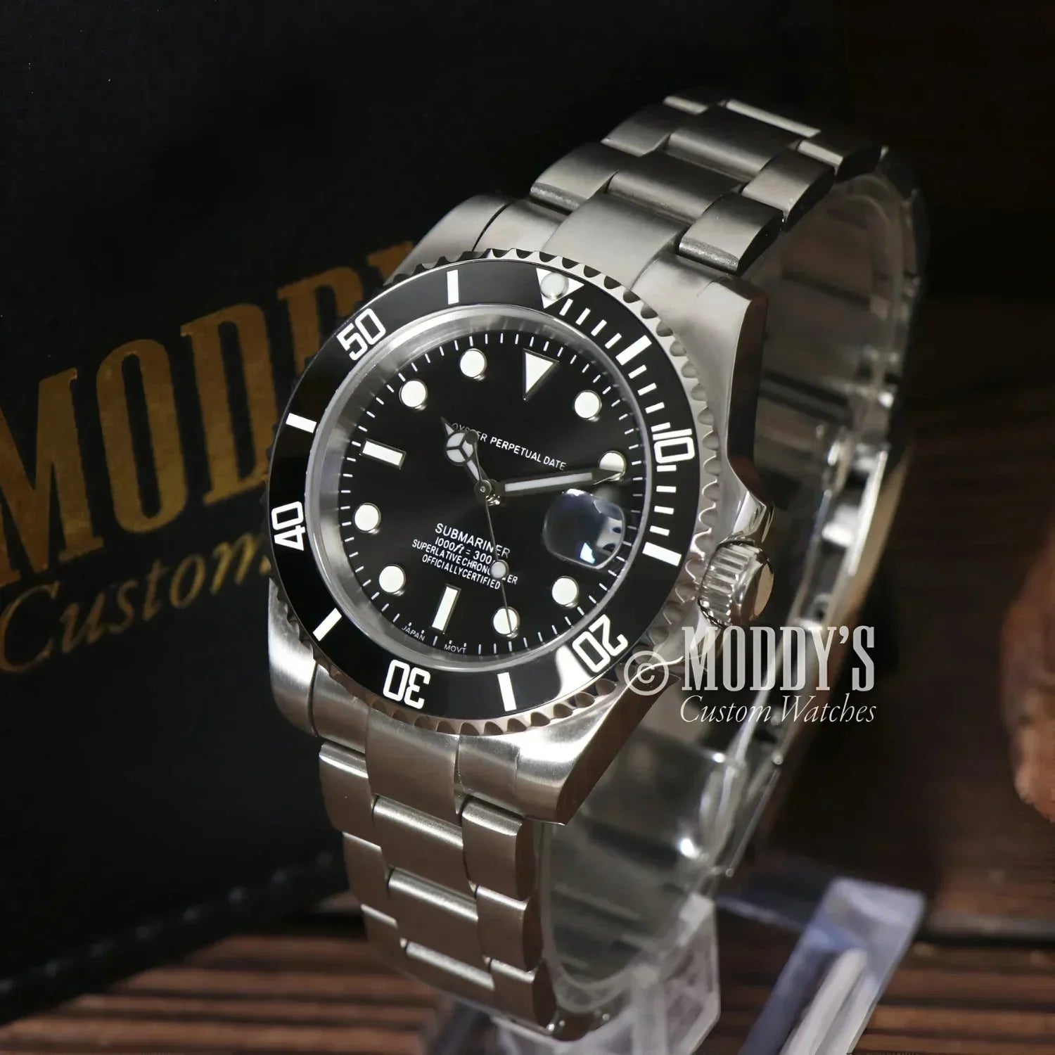 Silver Rolex Submariner wristwatch in Seikomariner Black with NH35 automatic movement
