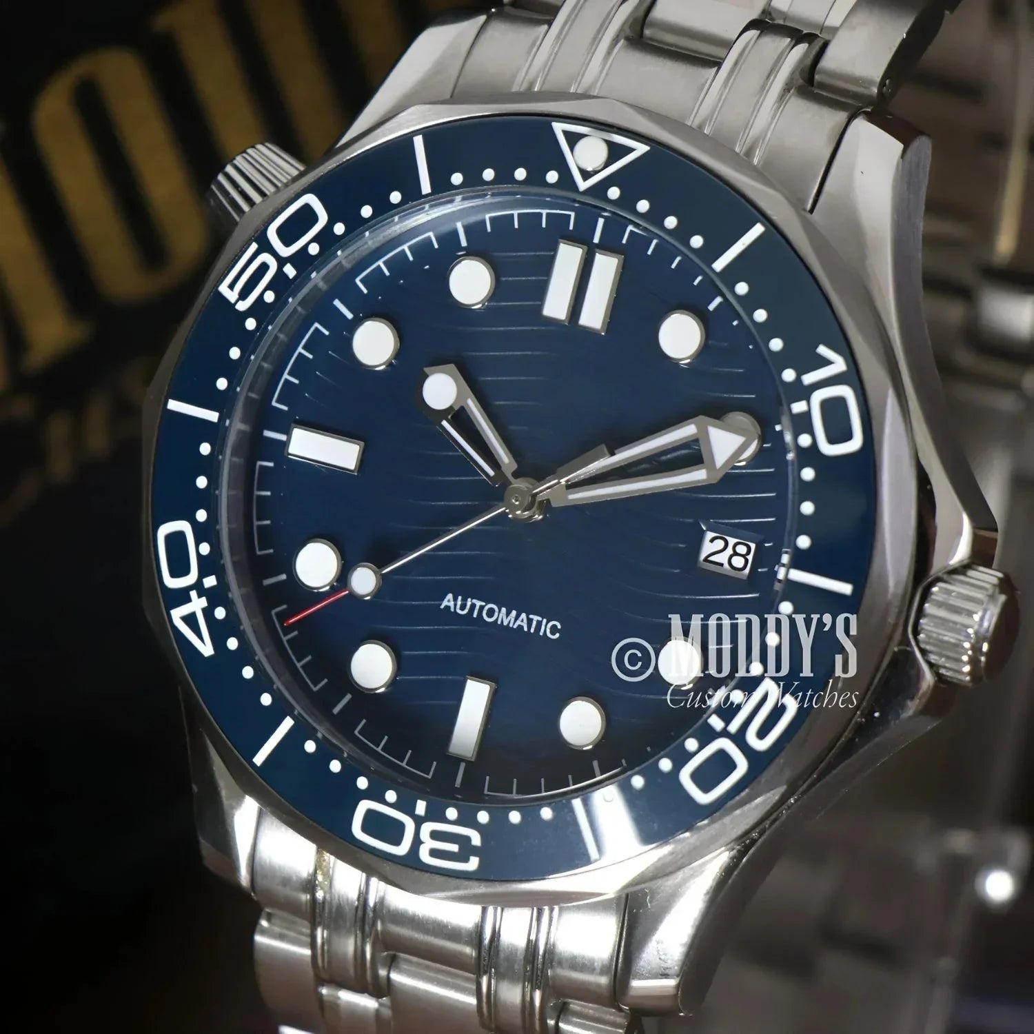 Blue-faced Seikomaster | Blue wristwatch featuring NH35 automatic movement and prestigious Seiko design
