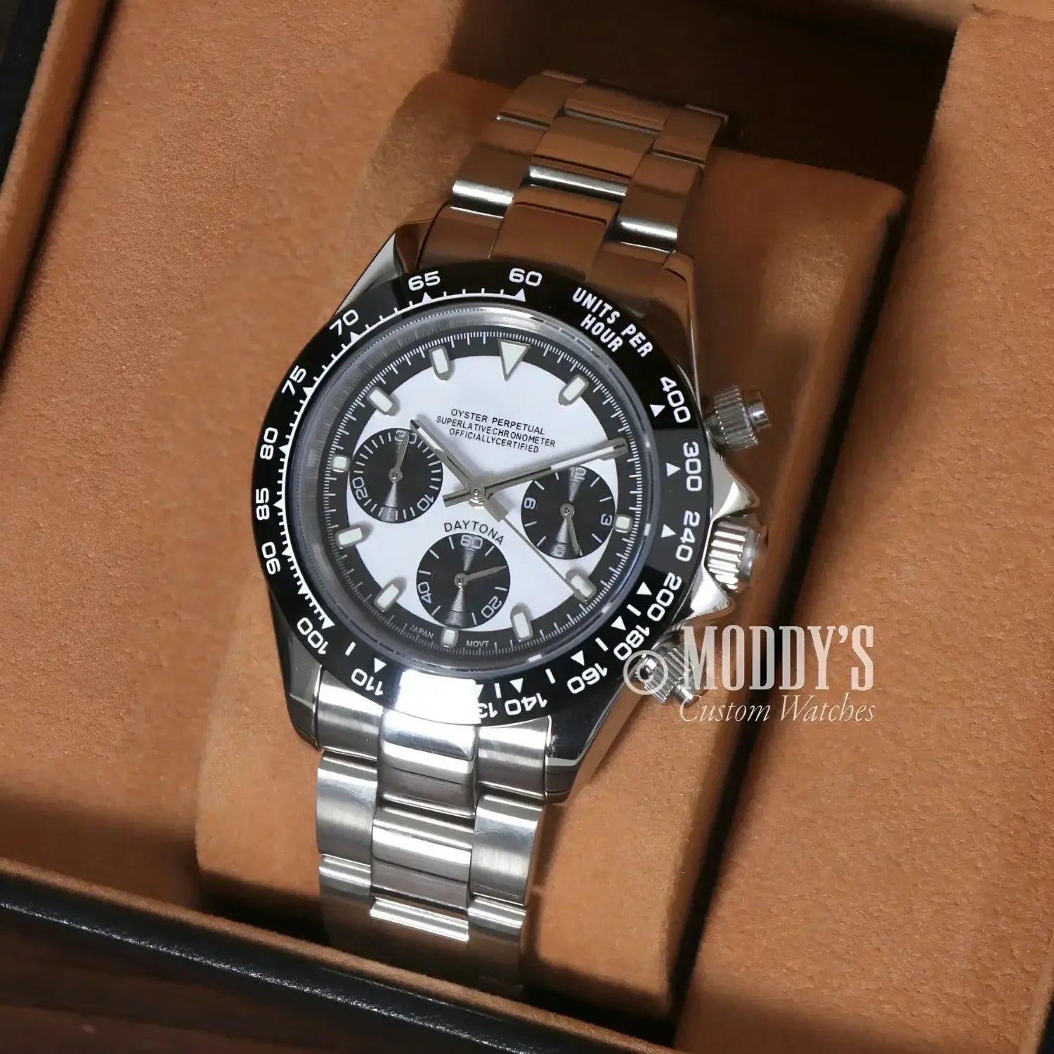 Silver and black chronograph wristwatch with Seiko VK63 hybrid movement in Seitona Black-White