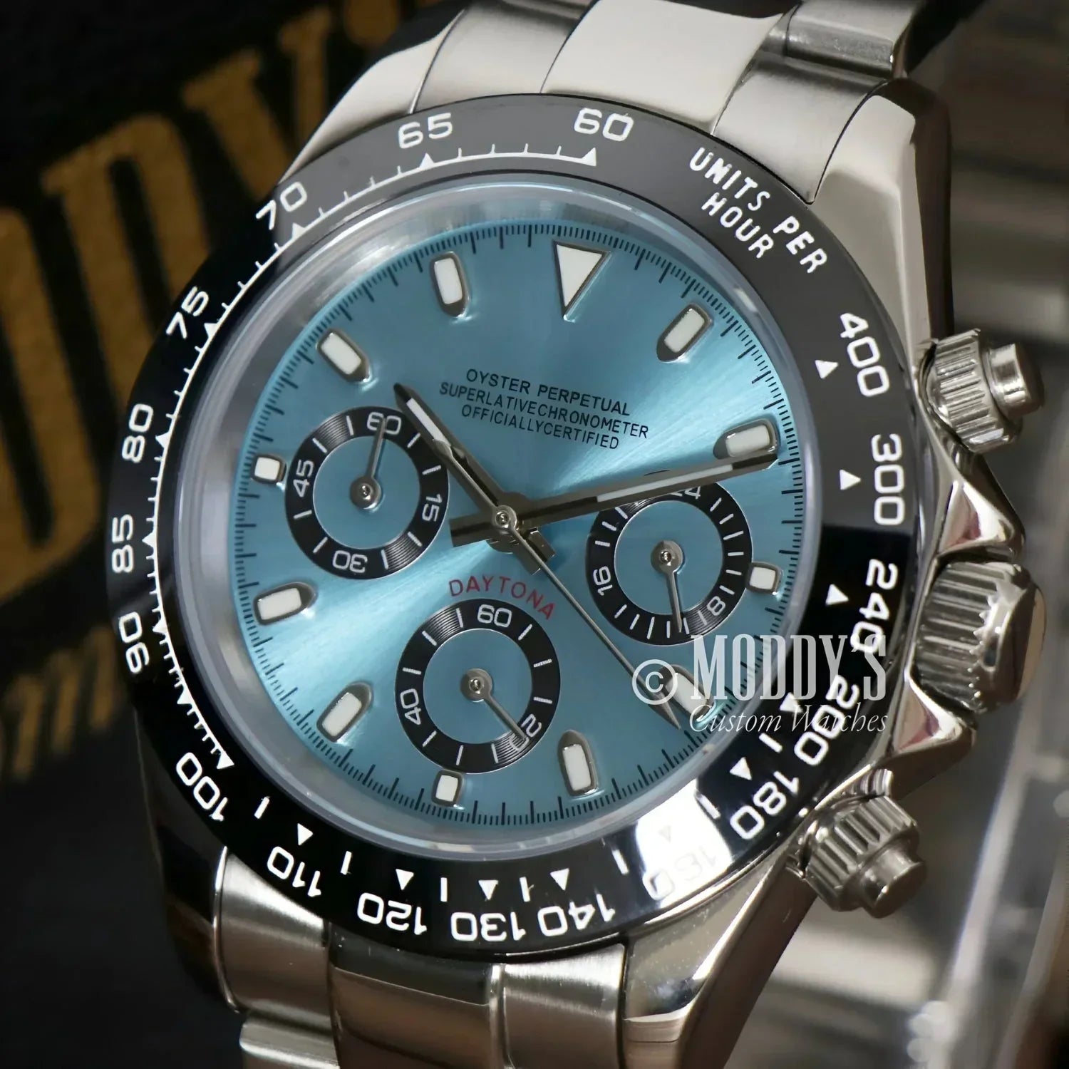 Light blue Daytona watch from Seitona featuring VK63 hybrid movement and ice blue design