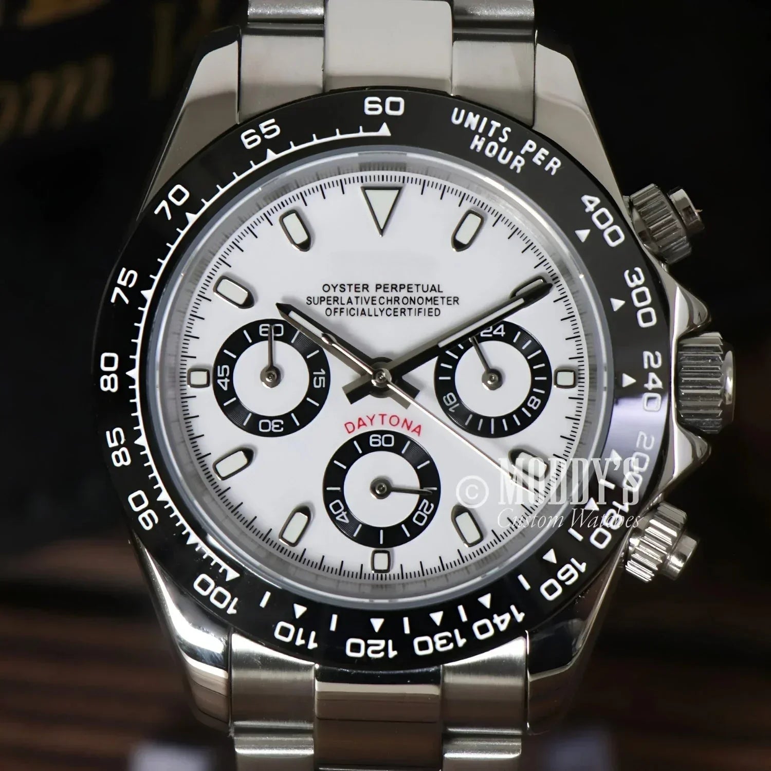 Silver Rolex Daytona watch displayed in Seitona Panda featuring Seiko VK63 hybrid movement