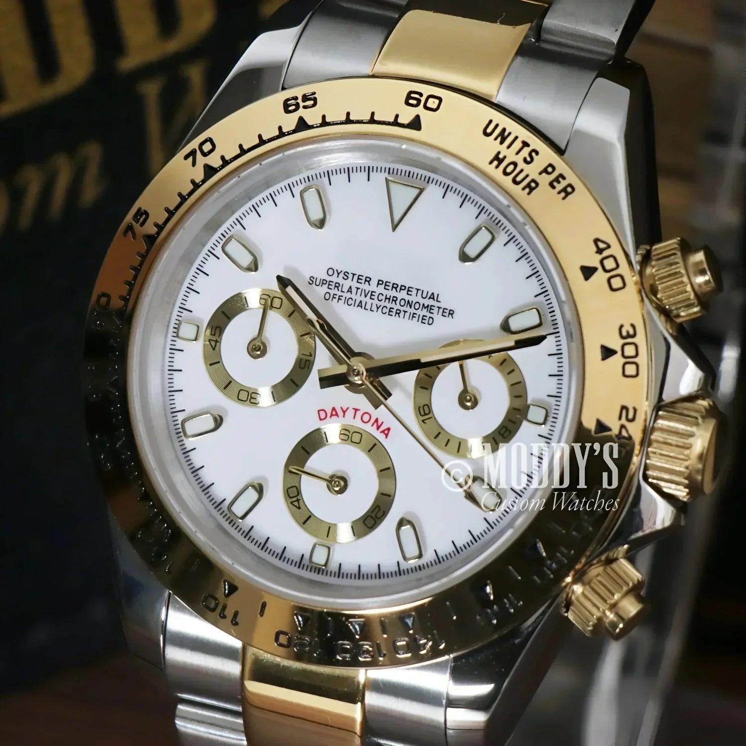 Two-tone Rolex Daytona wristwatch with Seiko VK63 hybrid movement in Seitona Silver - Gold