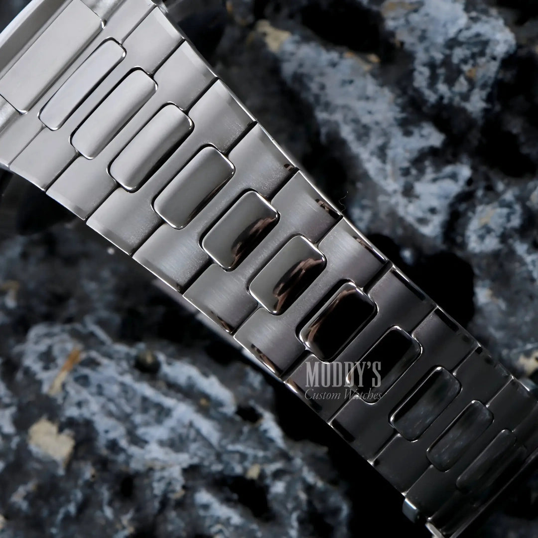 Nautiko |  Olive Green Open Movement