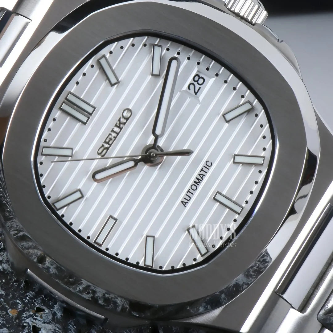 Nautiko | White
