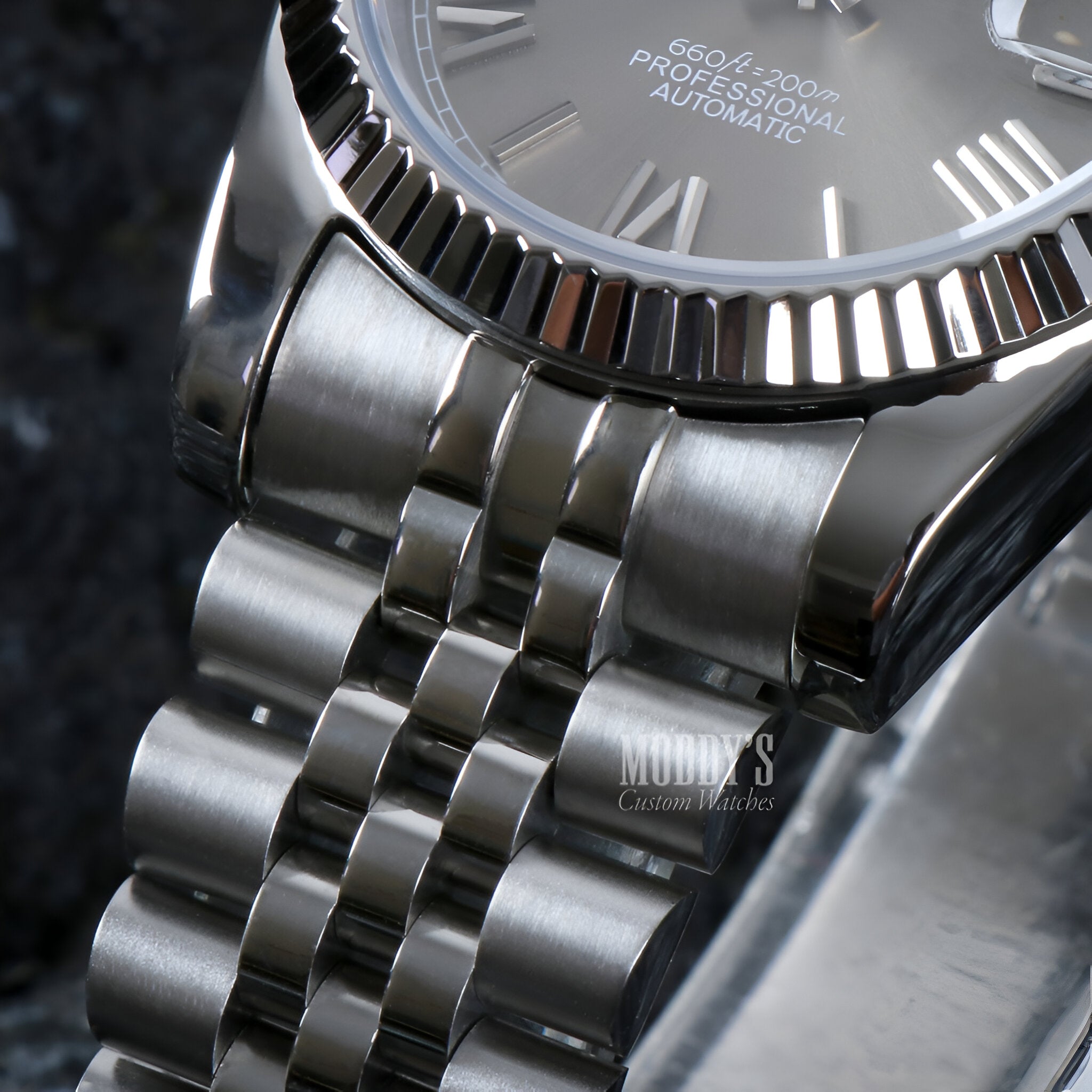 Seikojust | Roman Champagne