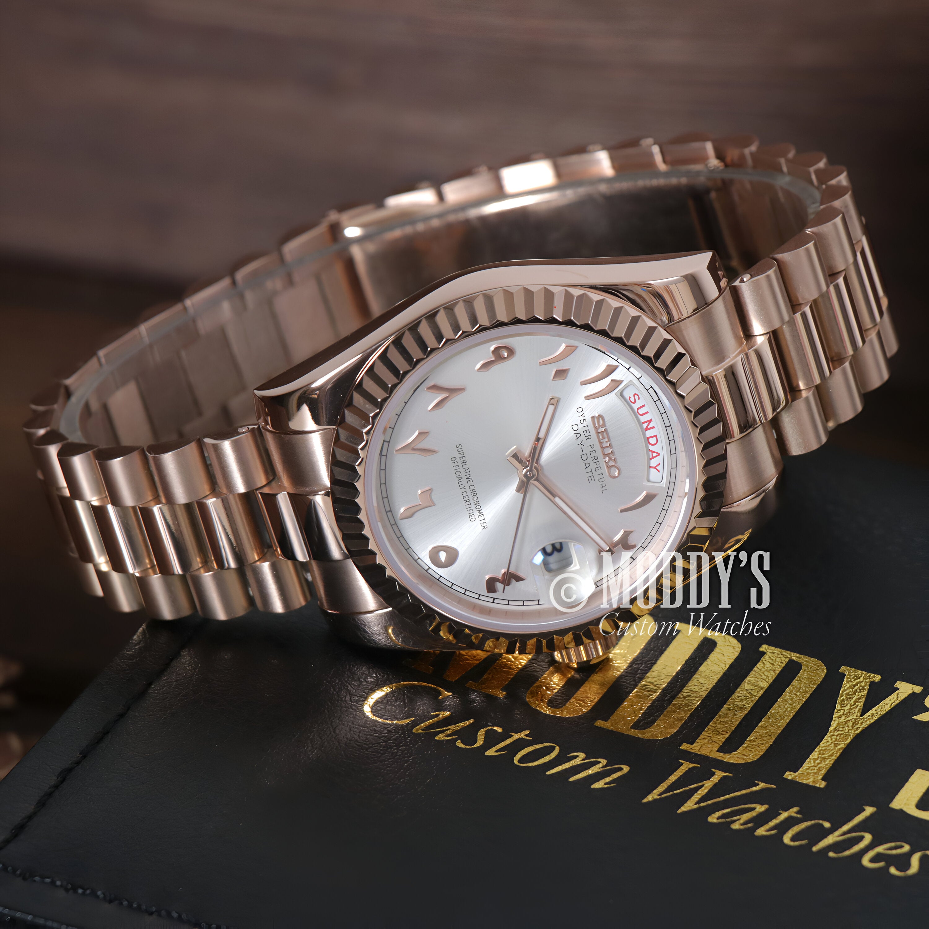Seikojust | Daydate Rose Gold - White Arabic