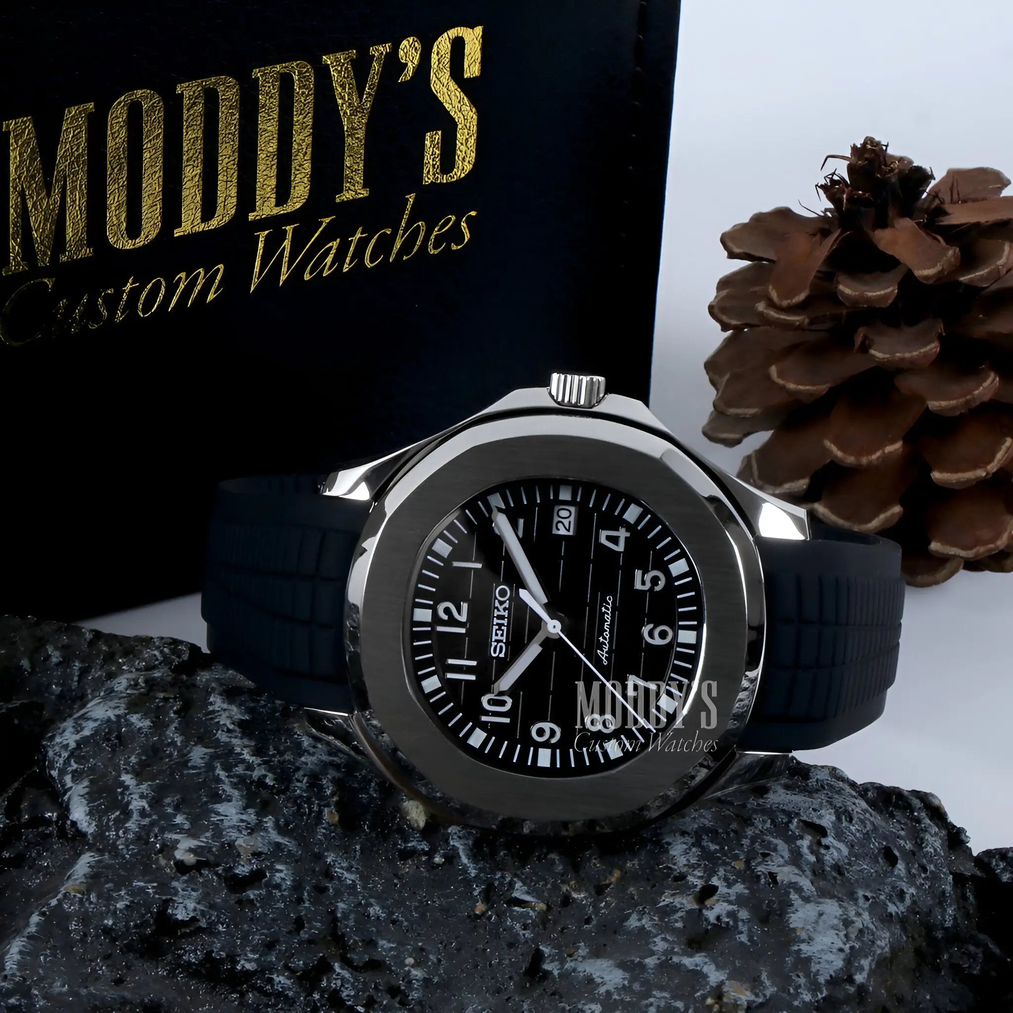 Seiko mod Aquanaut black rubber strap watch with silver accents