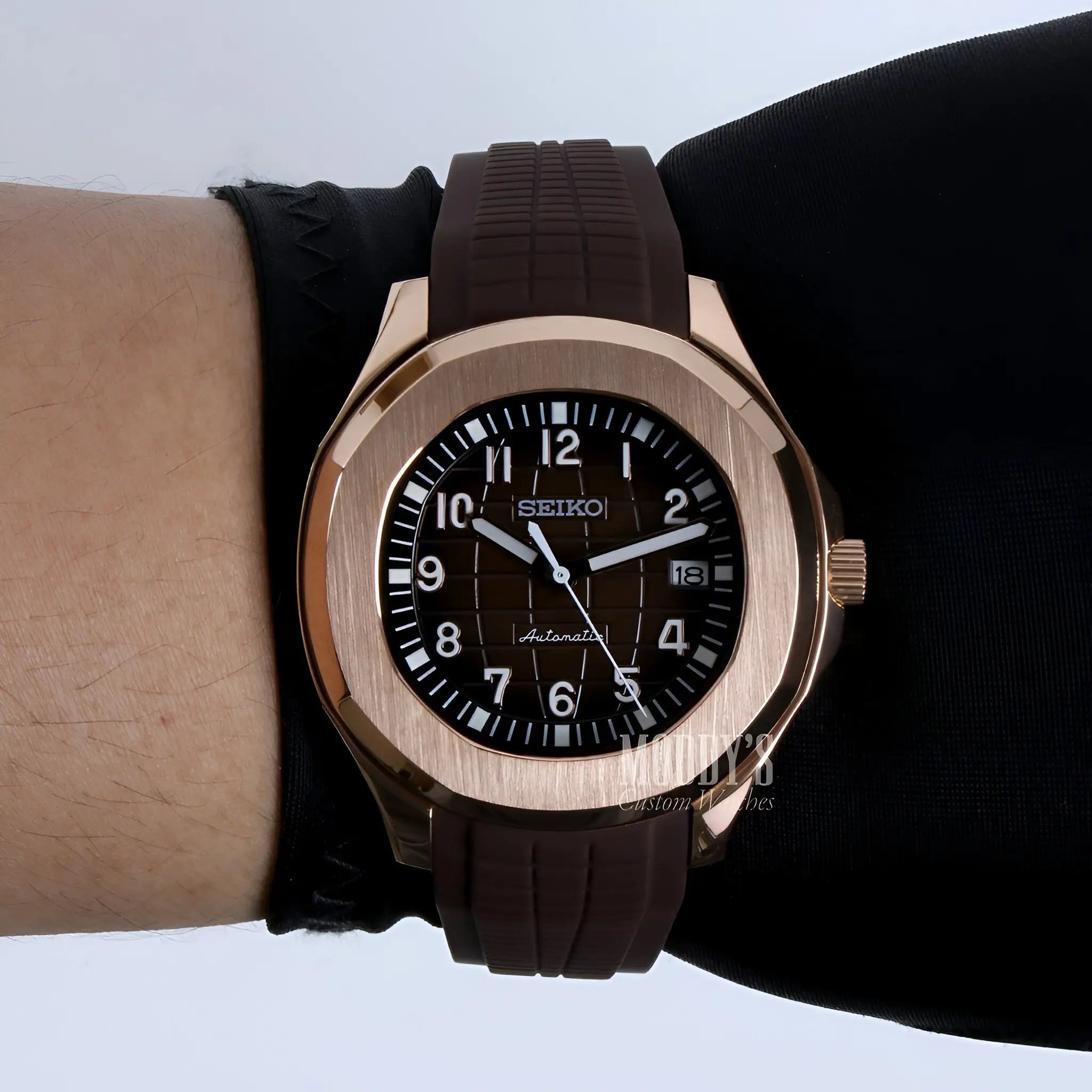 Seiko mod aquanaut brown rubber strap watch with gold accents