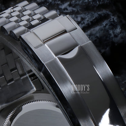 Seikojust | Classic Black