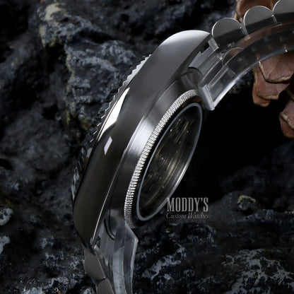 Seiko NH35 automatic diver watch with iconic Datejust design