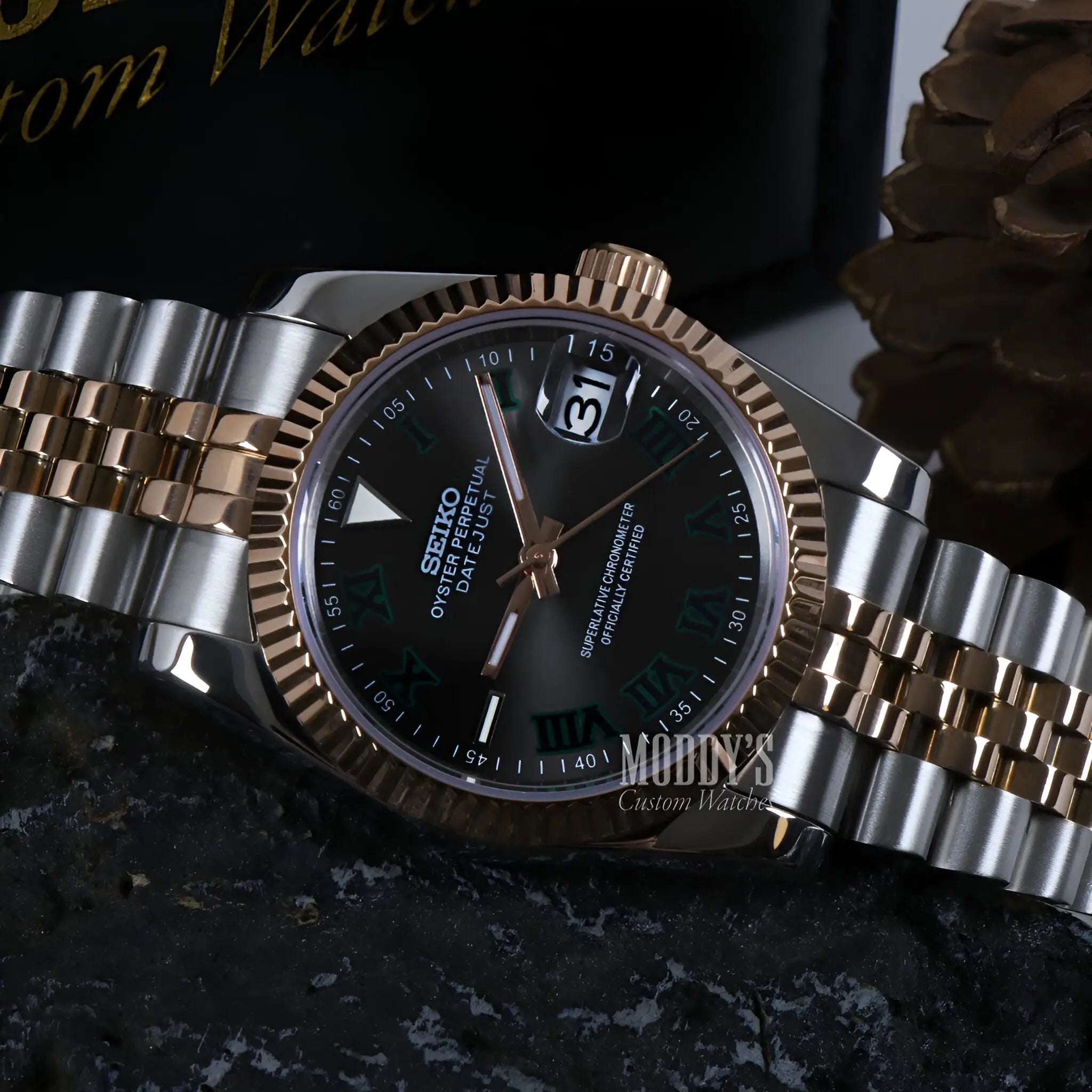 Gold and silver Seiko NH35 automatic two-tone watch with green dial