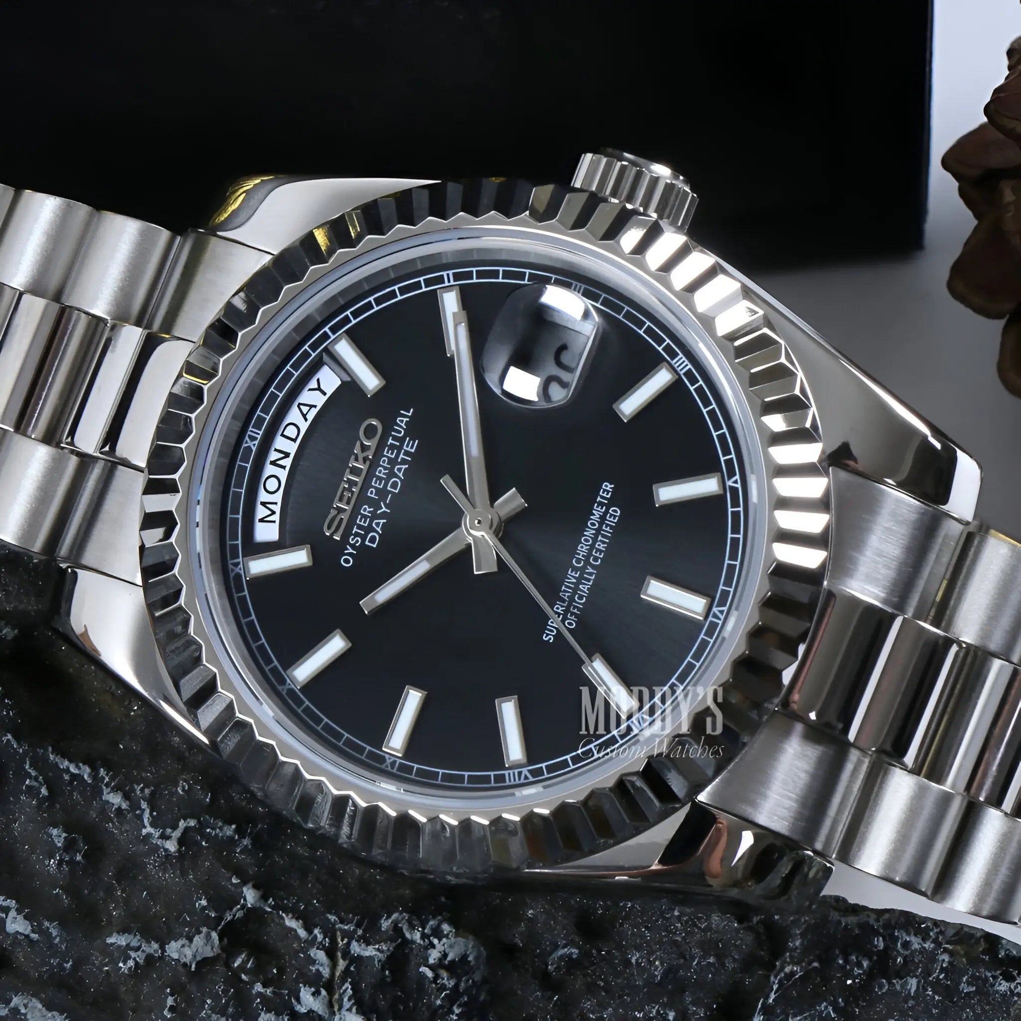 Silver Seiko mod automatic watch with black dial, date window, 316L stainless steel