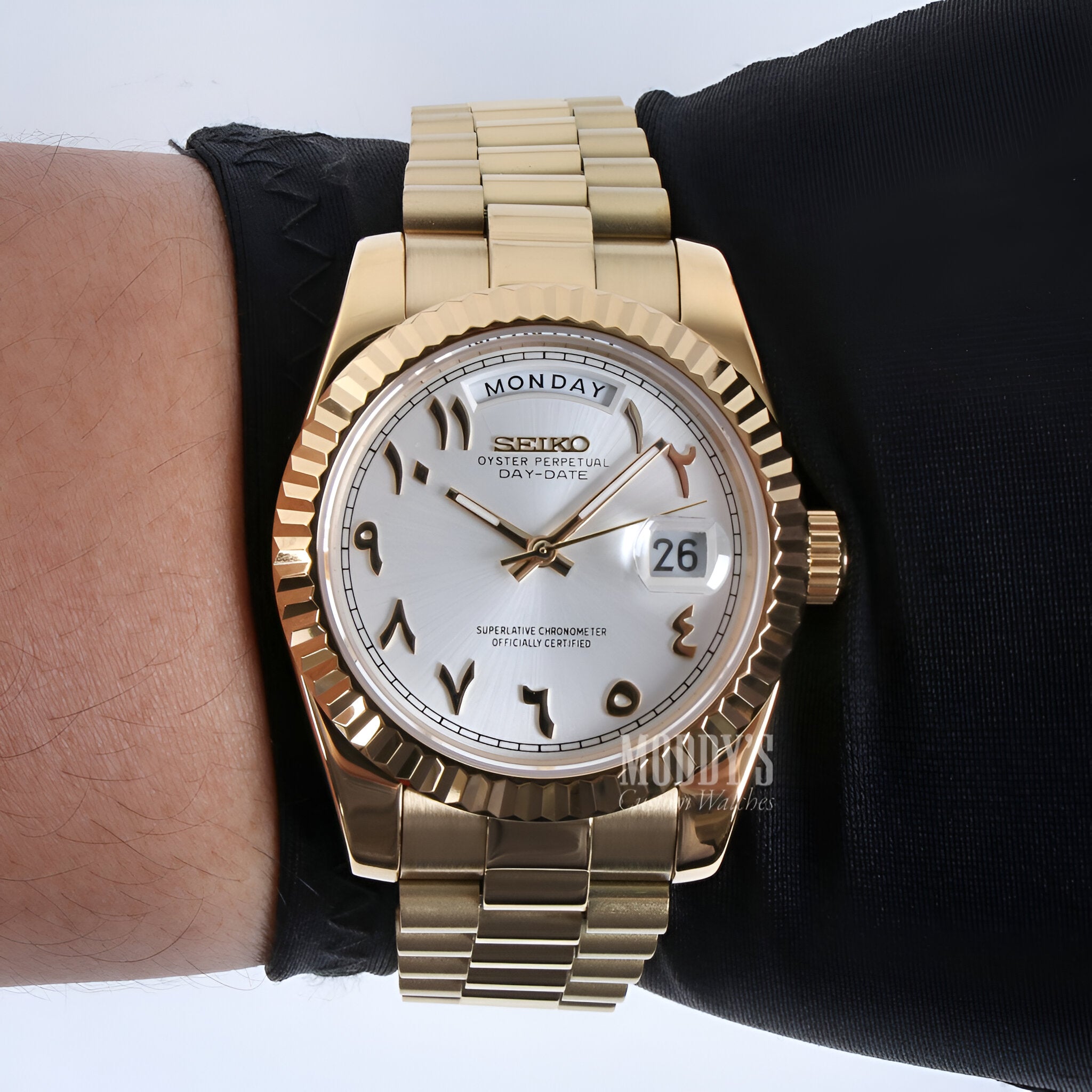 Seikojust | Daydate Yellow Gold - White Arabic