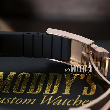 Seiko VK63 hybrid mod Daytona watch in gold and black with rubber band