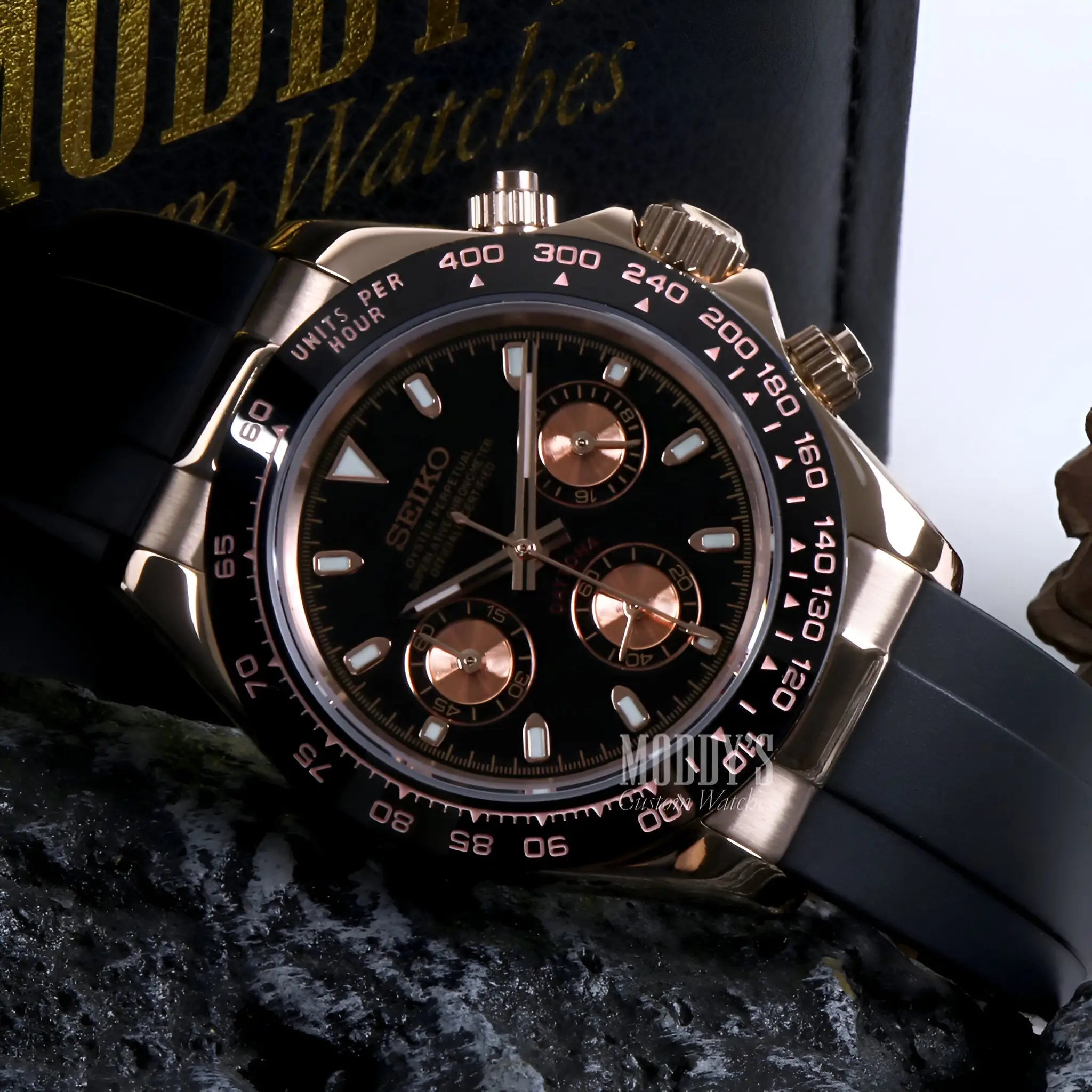 Seiko VK63 hybrid mod Daytona with rose gold accents