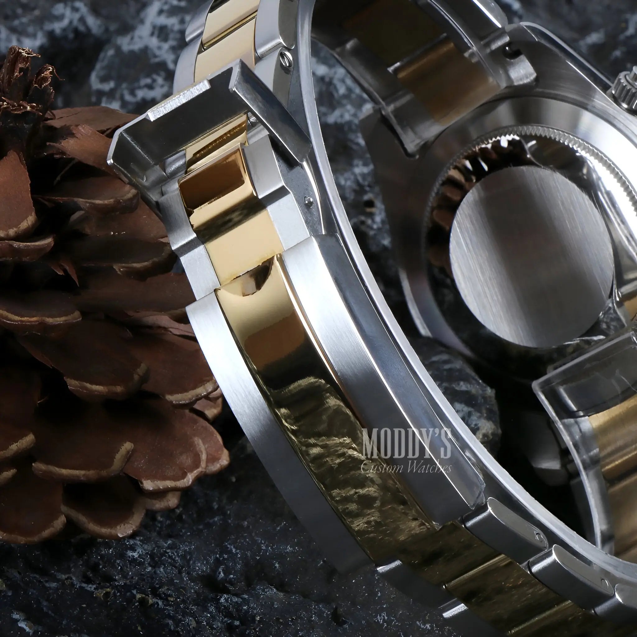 Seiko VK63 hybrid two-tone gold silver watch with stainless steel case