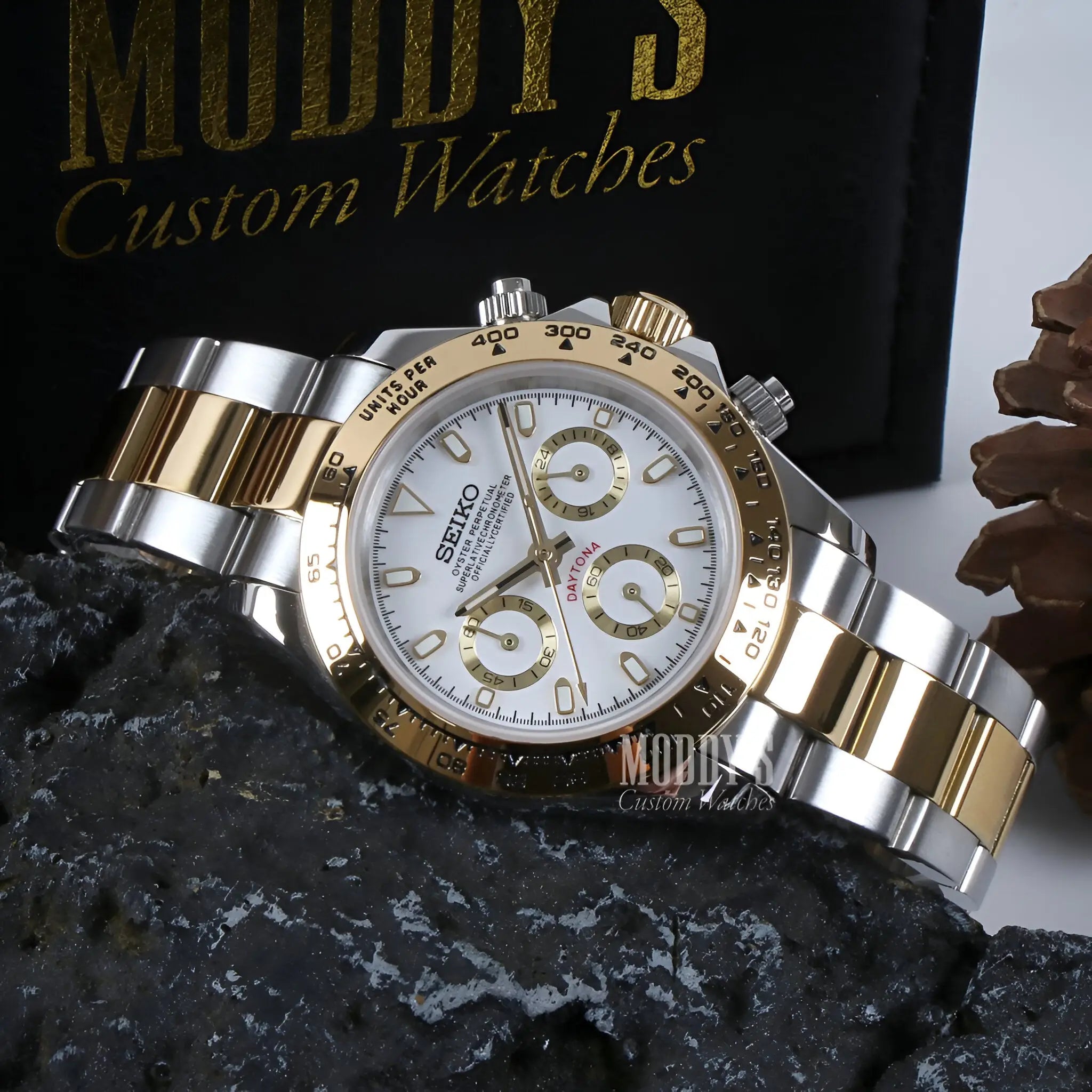 Seiko VK63 hybrid chronograph watch in two-tone gold silver with white dial