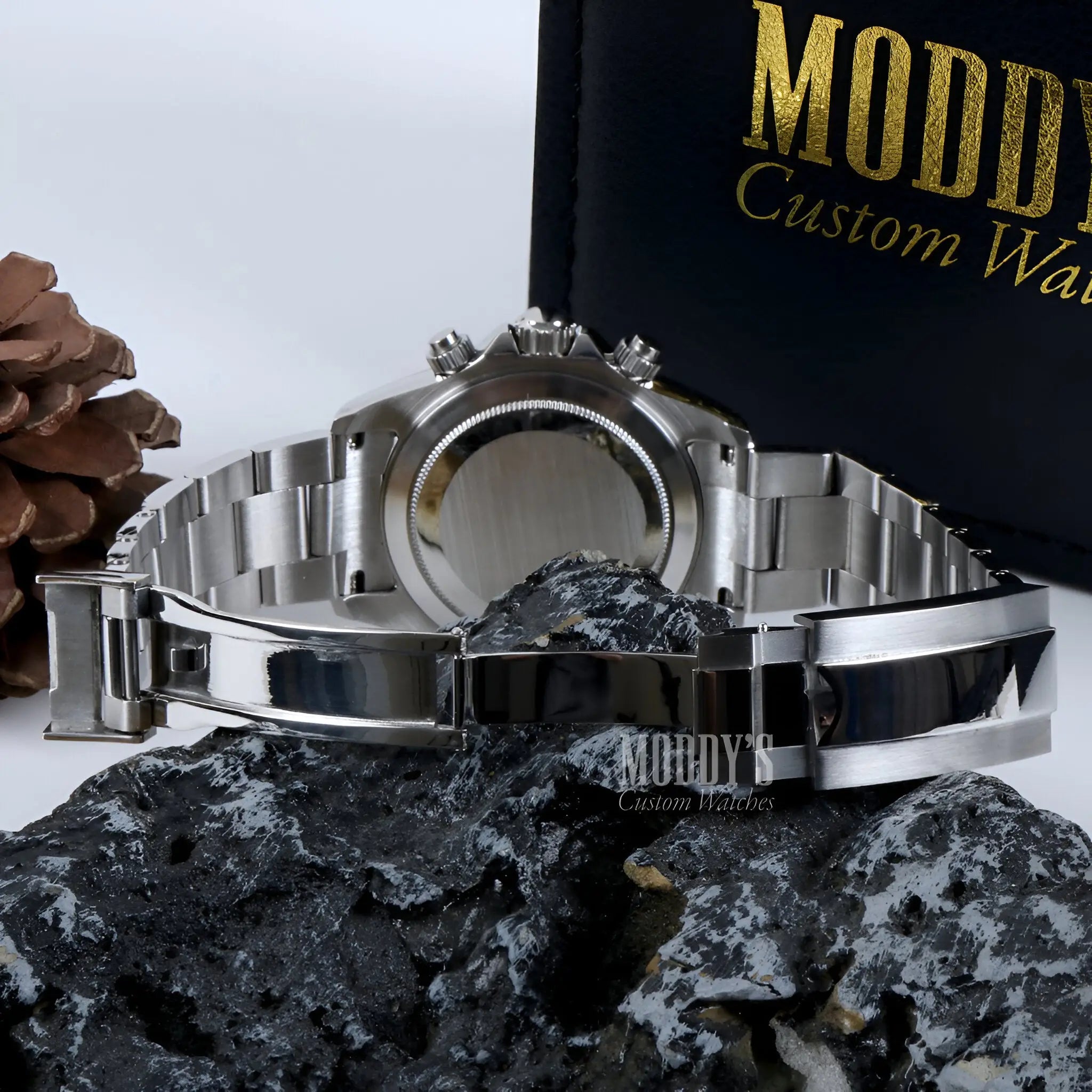 Seiko mod Daytona: silver stainless steel watch with black ceramic bezel