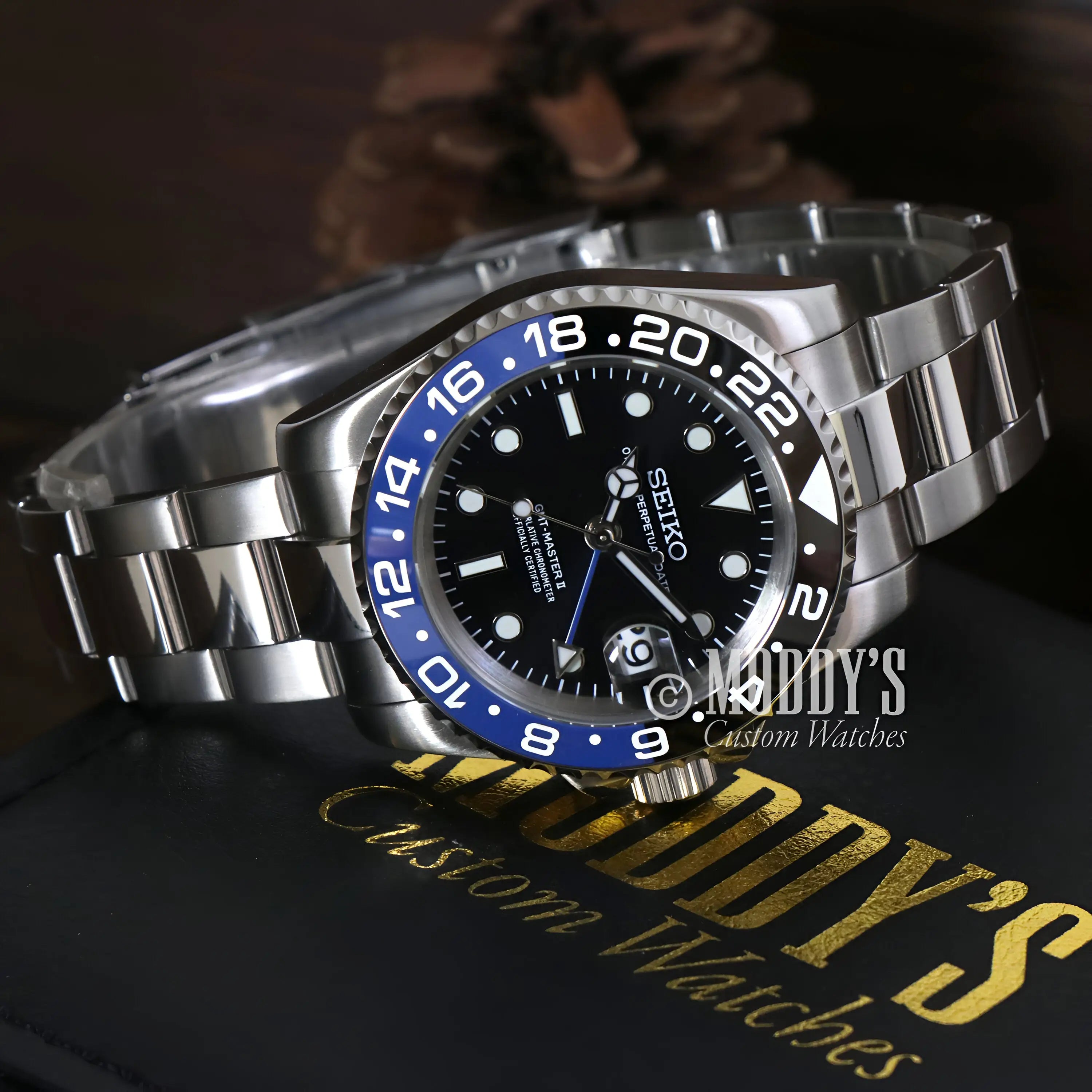 Seiko mod GMT watch with NH34 automatic movement, blue black dial, Batman