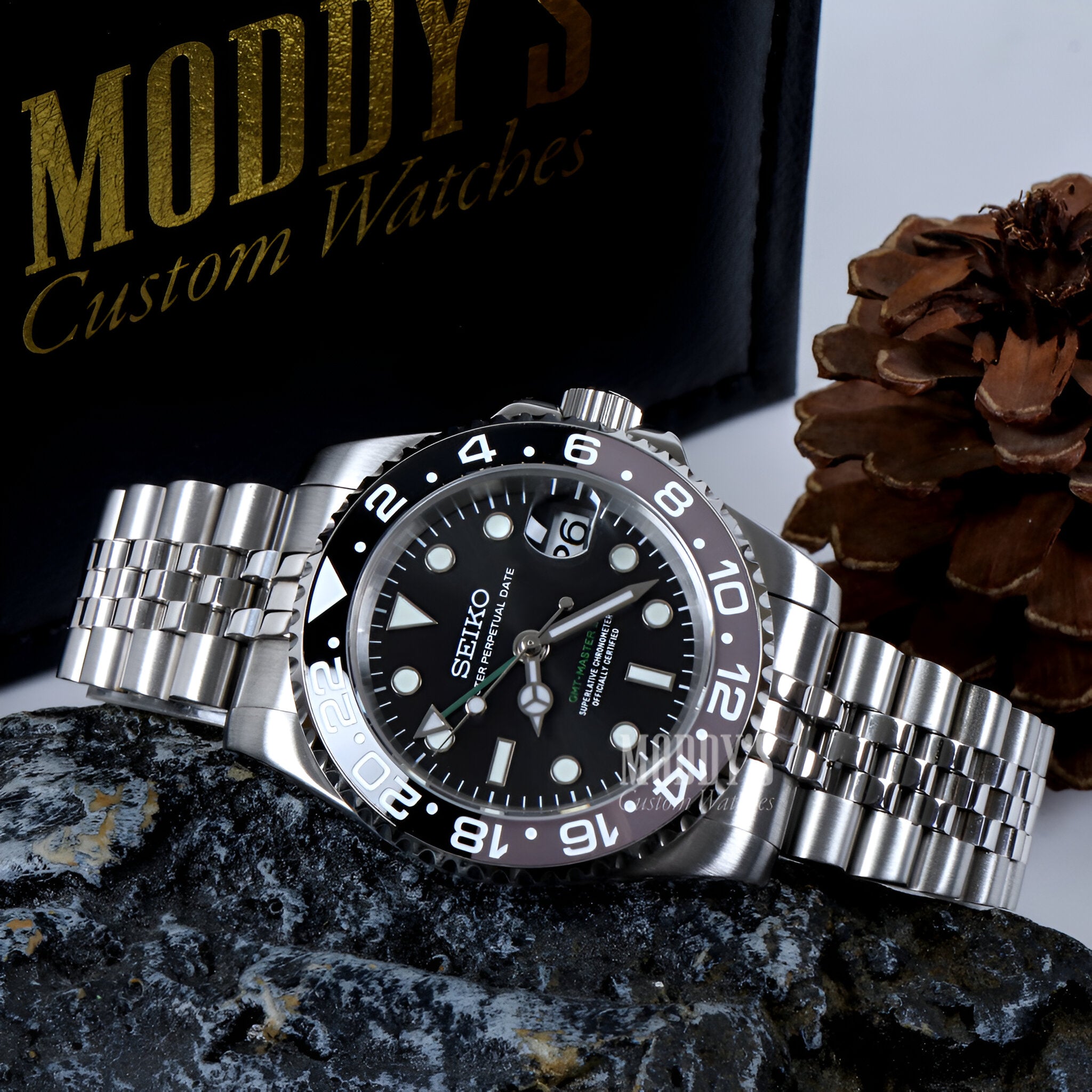 NH34 ムーブメント 本体 seiko カスタム MOD gmt ブラック 40mm Batman GMT Black Dial Sub Style Diver Custom w/ Seiko