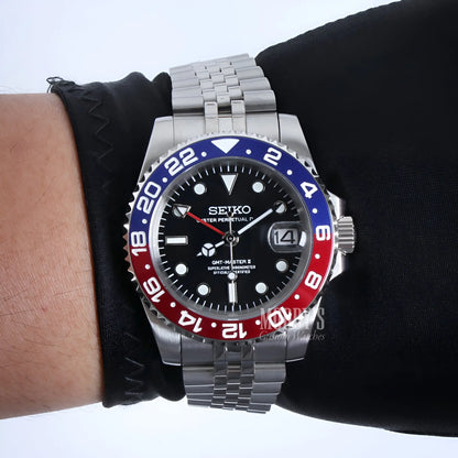Seiko NH34 stainless steel GMT watch with Pepsi bezel and iconic mod design