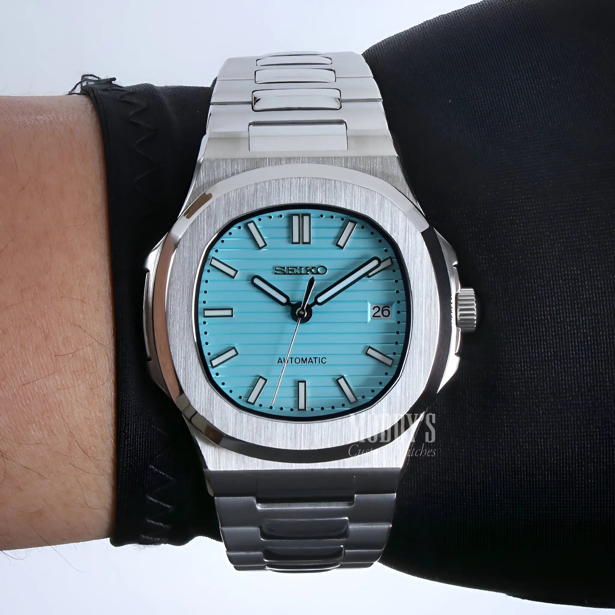 Seiko NH35 automatic mod Nautilus watch with Tiffany Blue dial