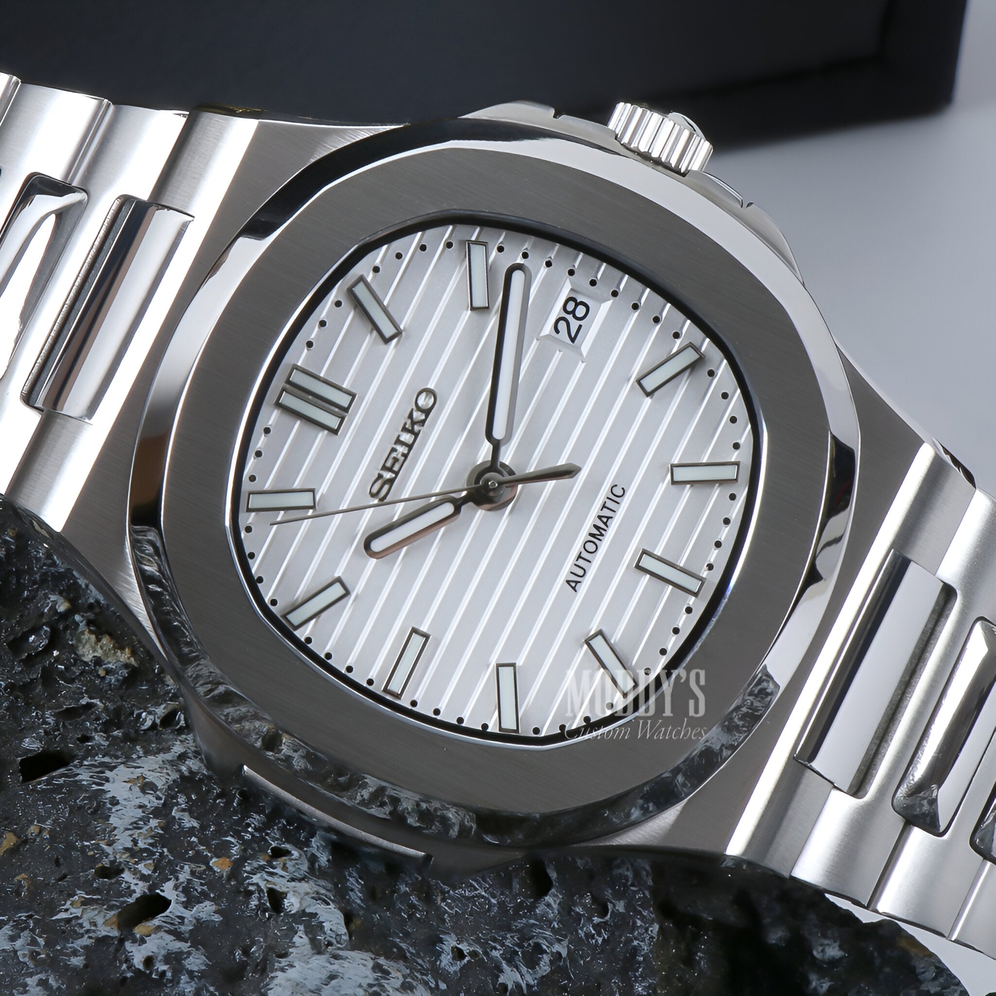 Nautiko | White