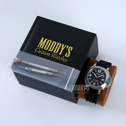 Paneiko Black Rubber watch with Seiko NH35 automatic movement