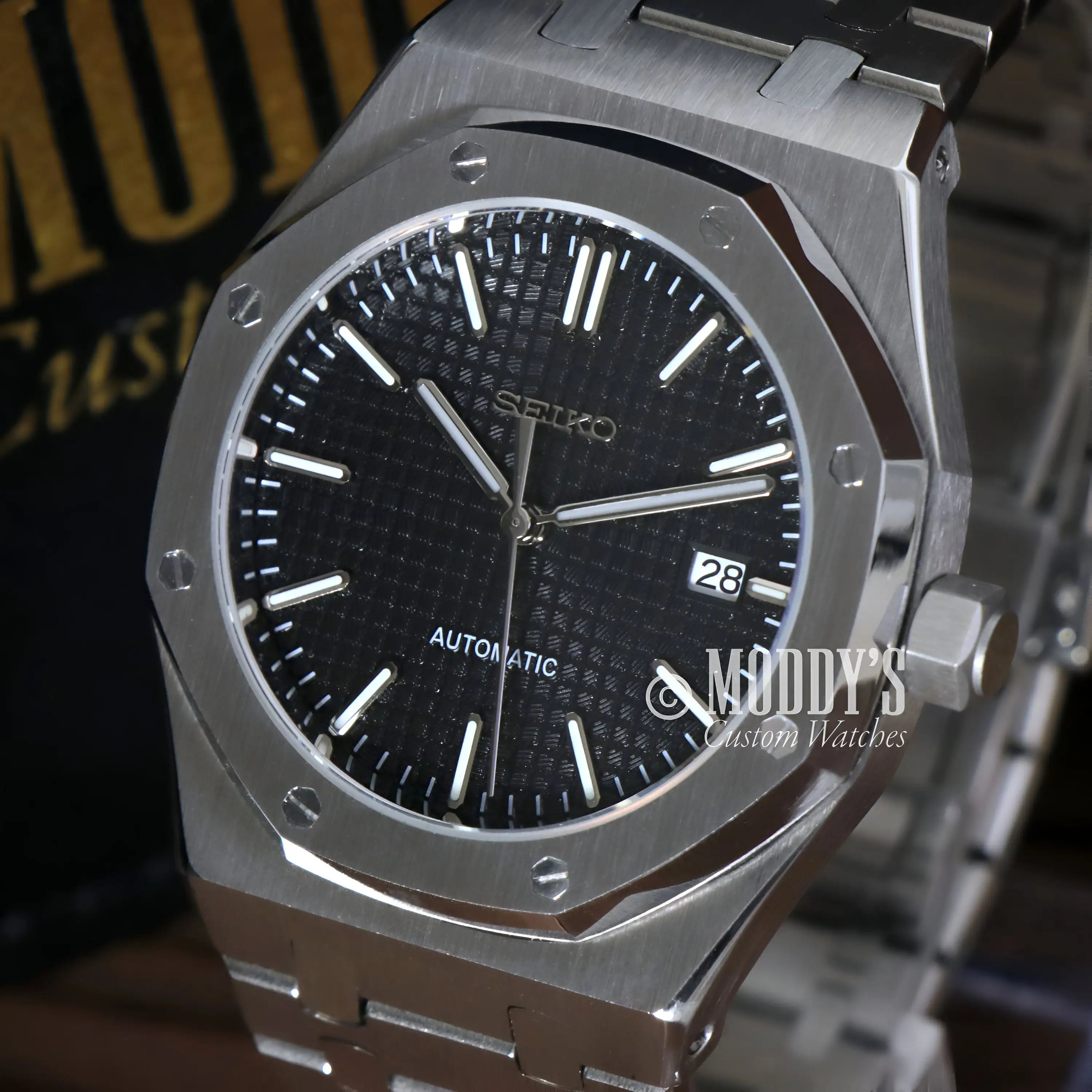 Royal Seikoak Black mod with Seiko NH35 automatic watch, black dial, date window