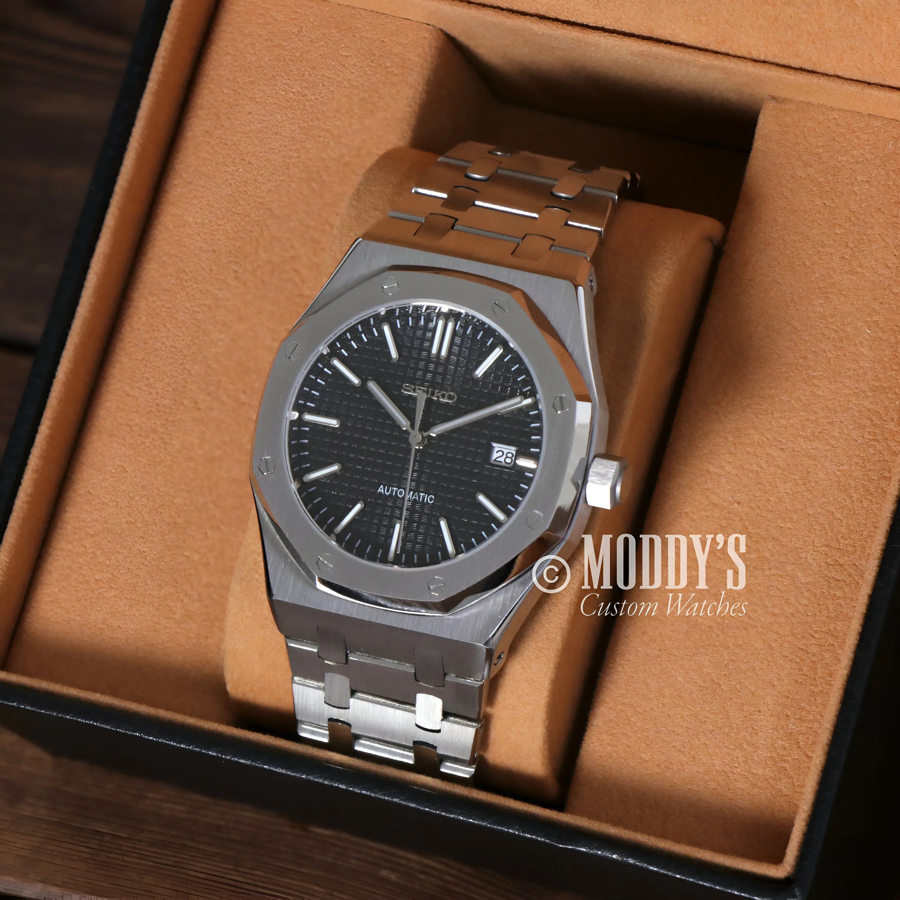 Royal Oak mod Seiko NH35 automatic watch with black dial