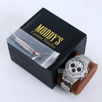 Silver Royal Oak mod chronograph watch with white panda dial and stainless steel bracelet