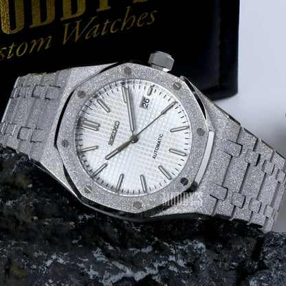 Silver Royal Oak mod watch with Seiko NH35 automatic movement