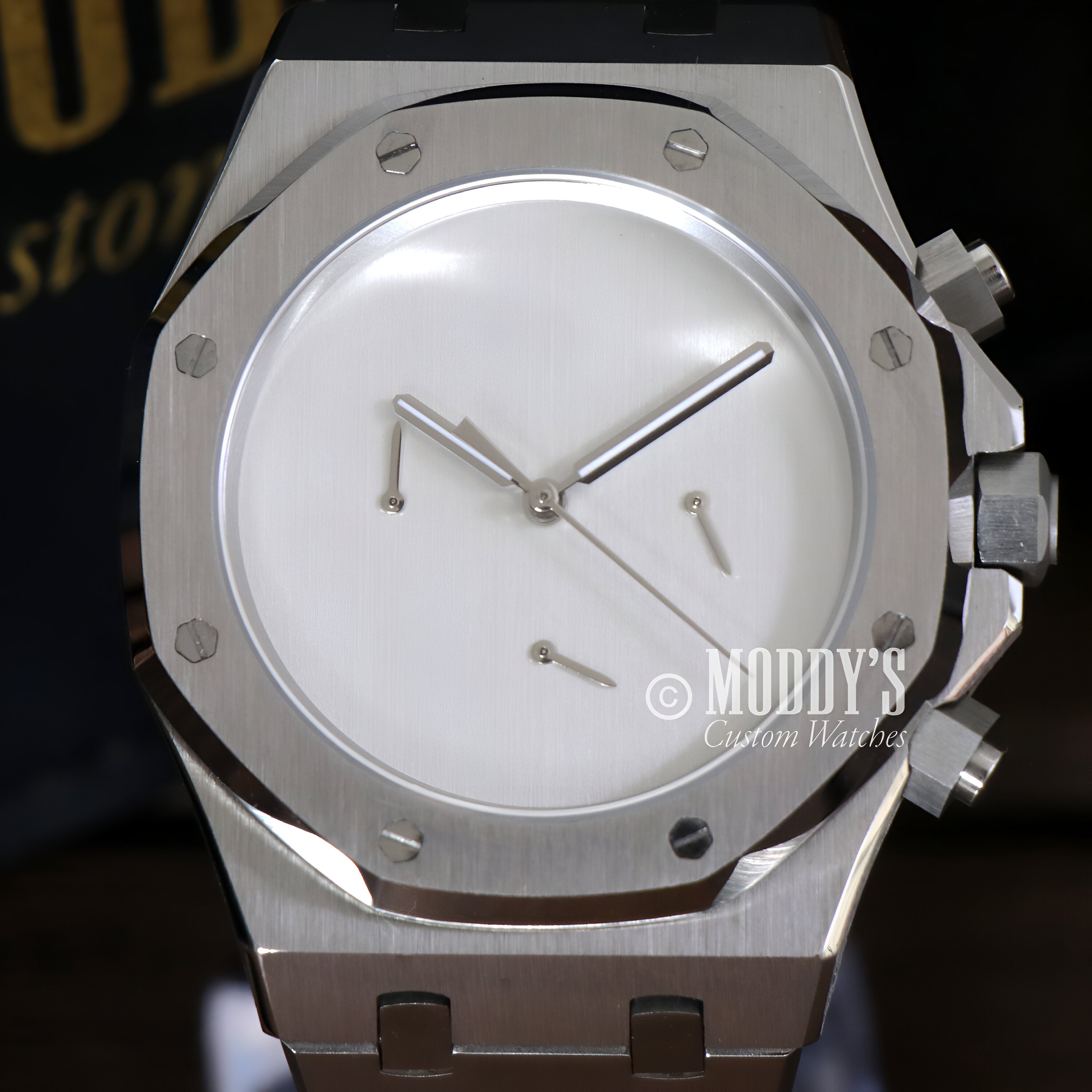 Royal Seikoak | Chrono Silver Minimalist