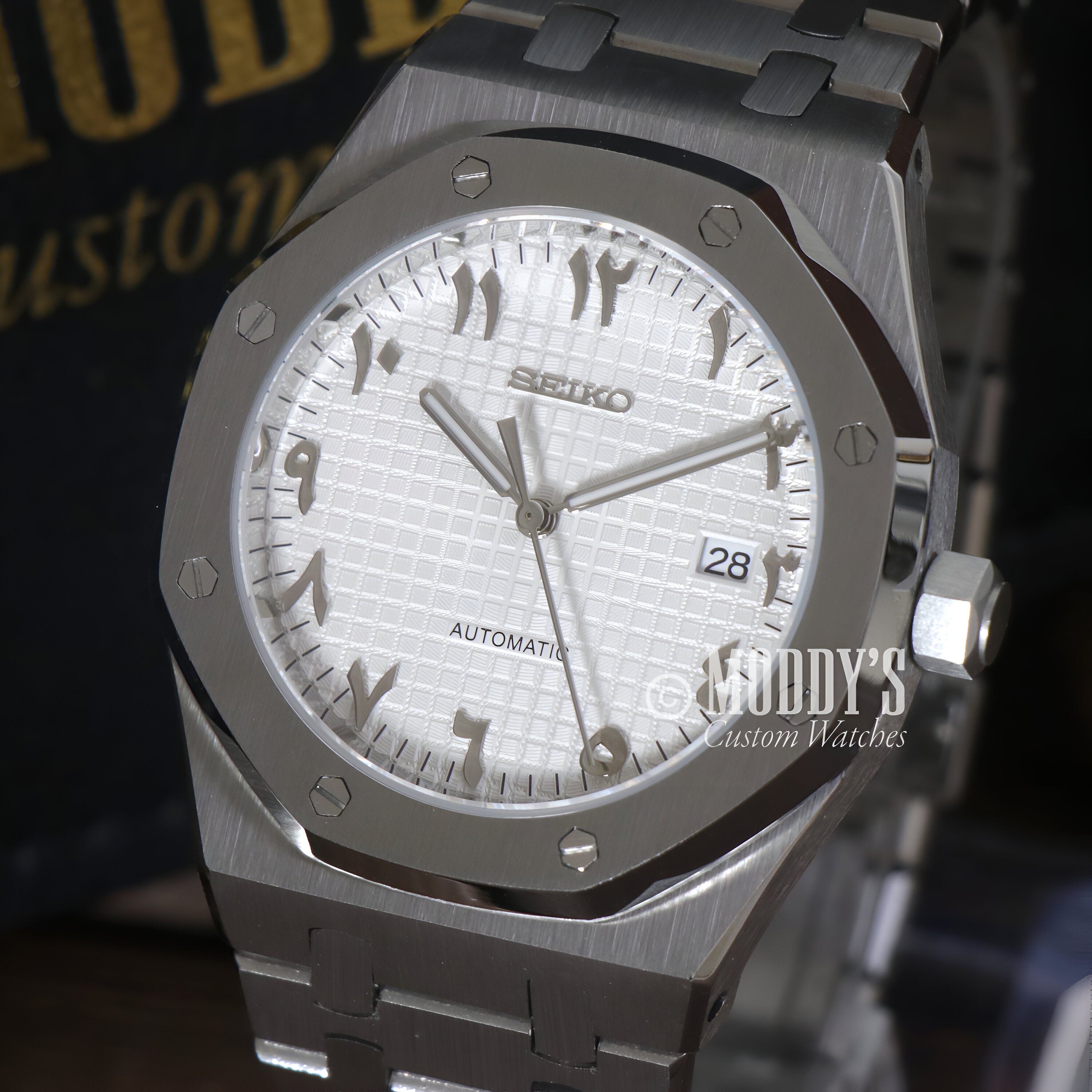 Royal Seikoak | Arabic White
