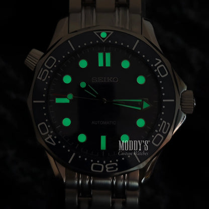 Seiko Mod Seamaster NH35 automatic diver’s watch with green luminous hands