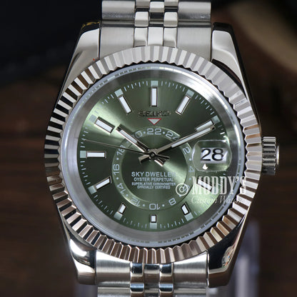 Seikojust Sky Dweller 316L stainless steel watch with green dial