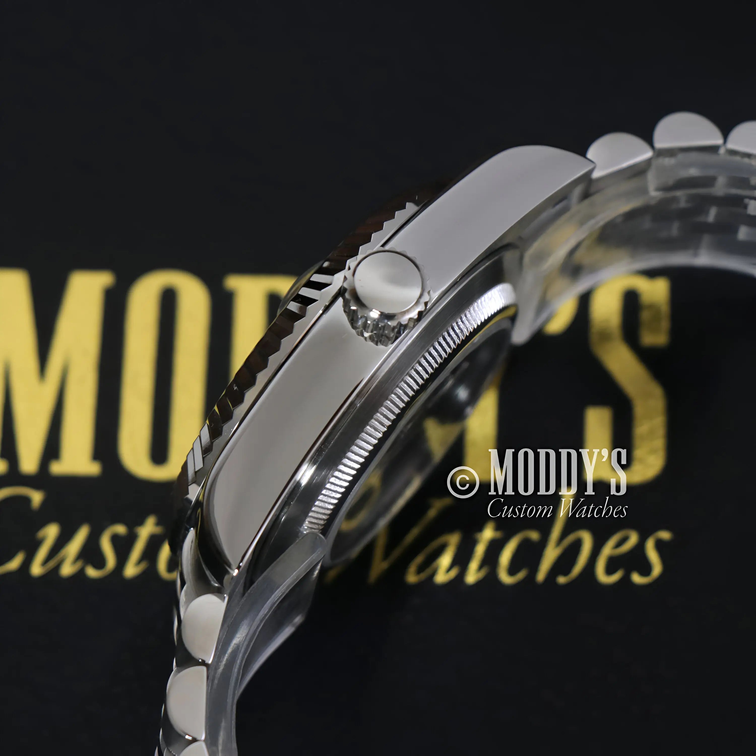 Seikojust Sky Dweller 316L stainless steel watch with silver dial