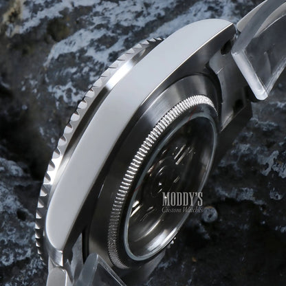 Seiko mod submariner with Seiko NH35 automatic and iconic submariner design