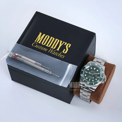 Seiko mod Submariner Hulk with green dial and NH35 automatic