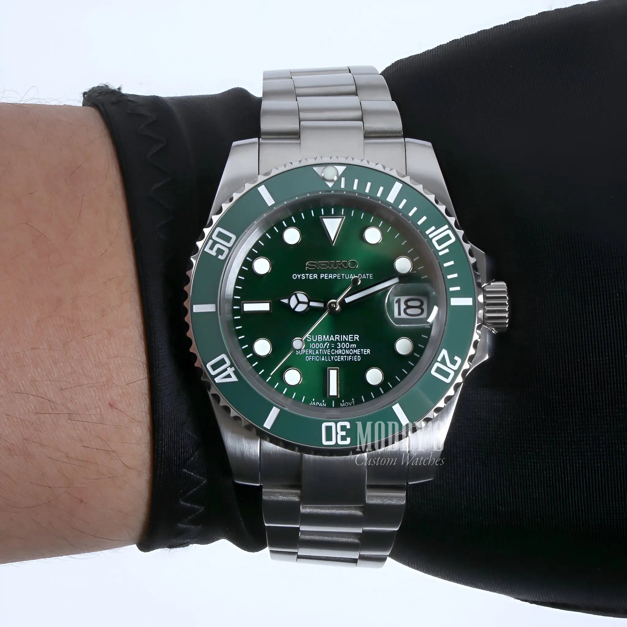 Seiko mod Submariner Hulk with green dial and silver bezel