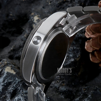 Pelagos Blue Seiko NH35 automatic mod watch with silver stainless steel case