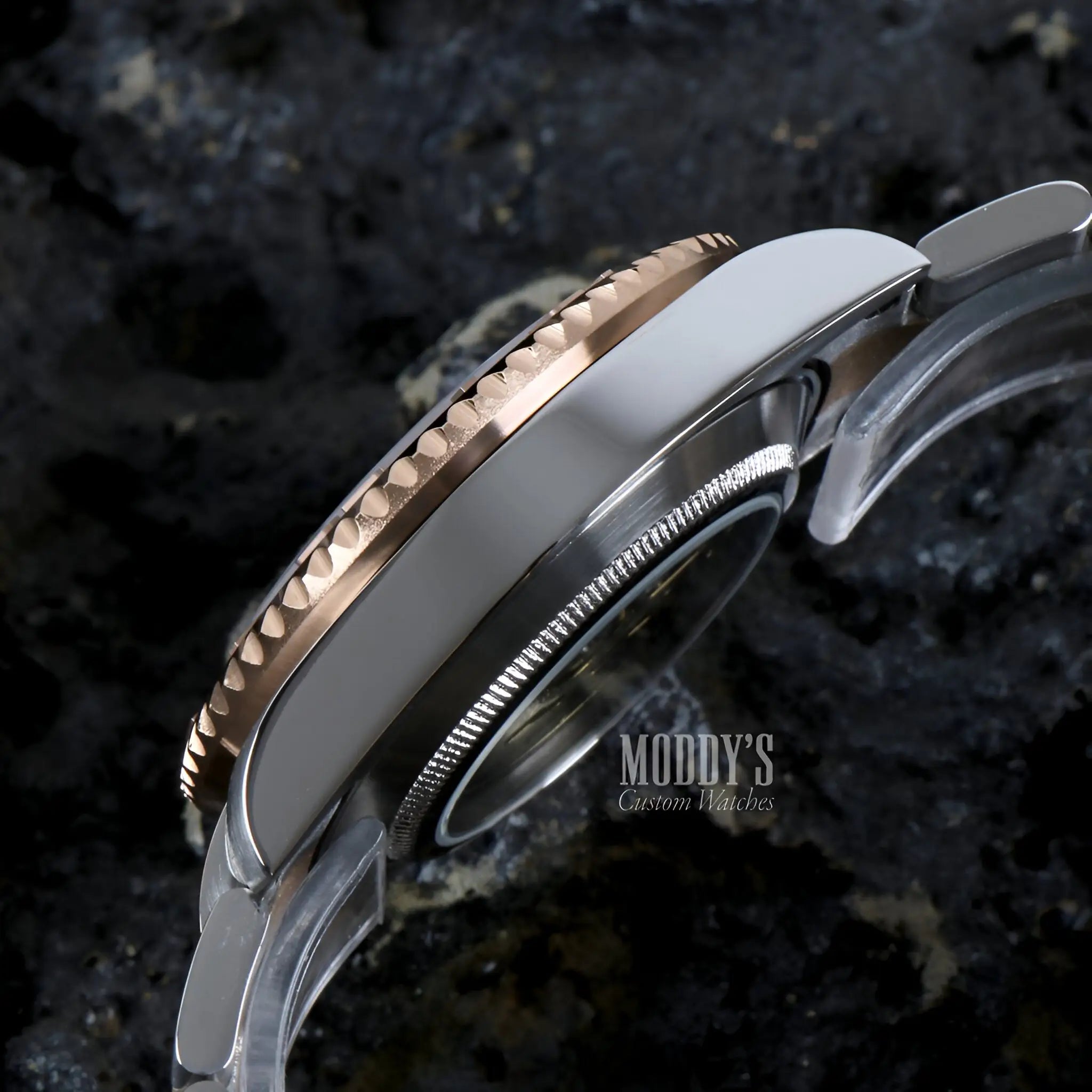 Seiko NH35 automatic watch with 316L stainless steel and rose gold bezel