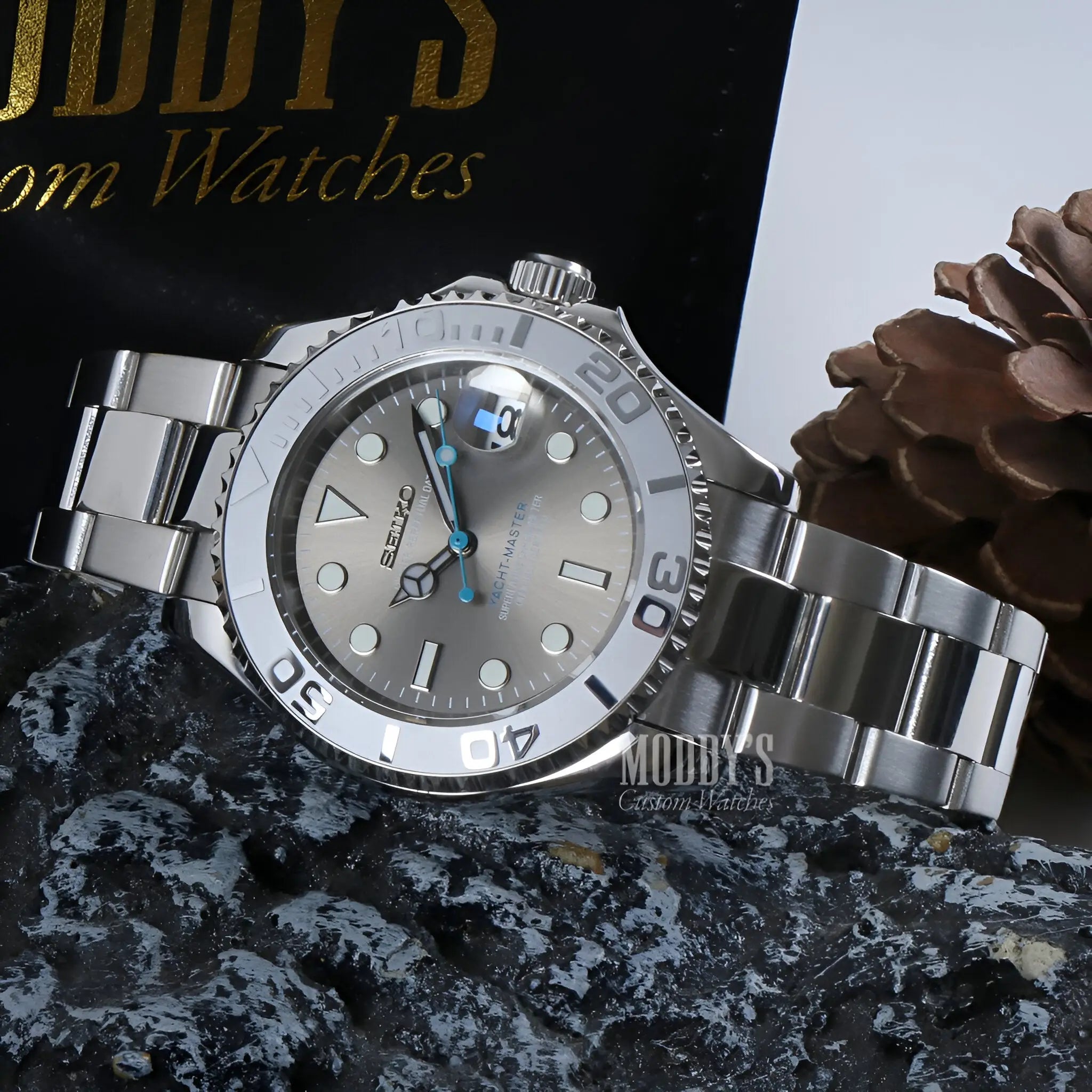 Silver Seiko NH35 automatic diver watch with gray dial and luminous hands