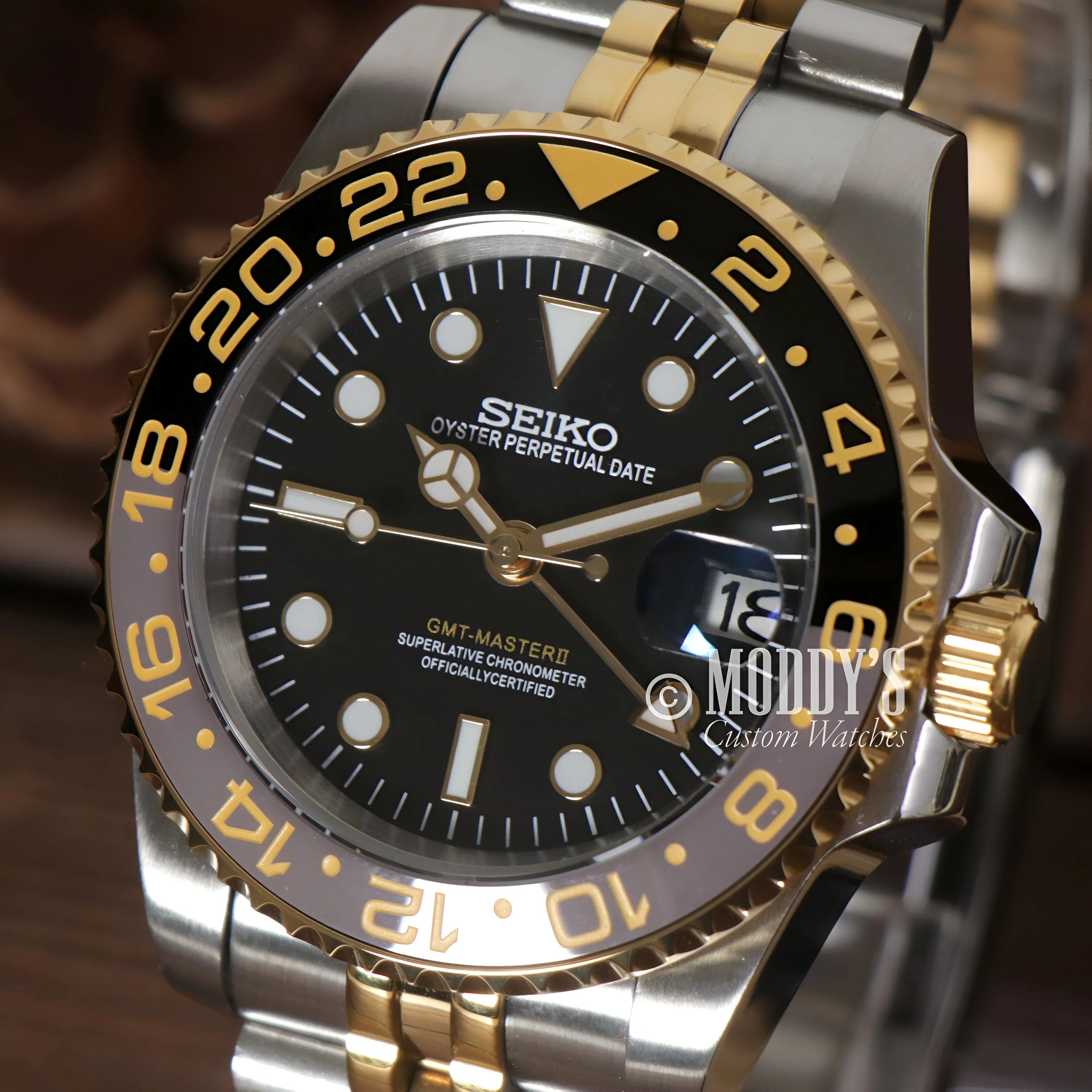 Seiko GMT-Master style dive watch GMTeiko Silver Gold in 904L stainless steel with automatic movement