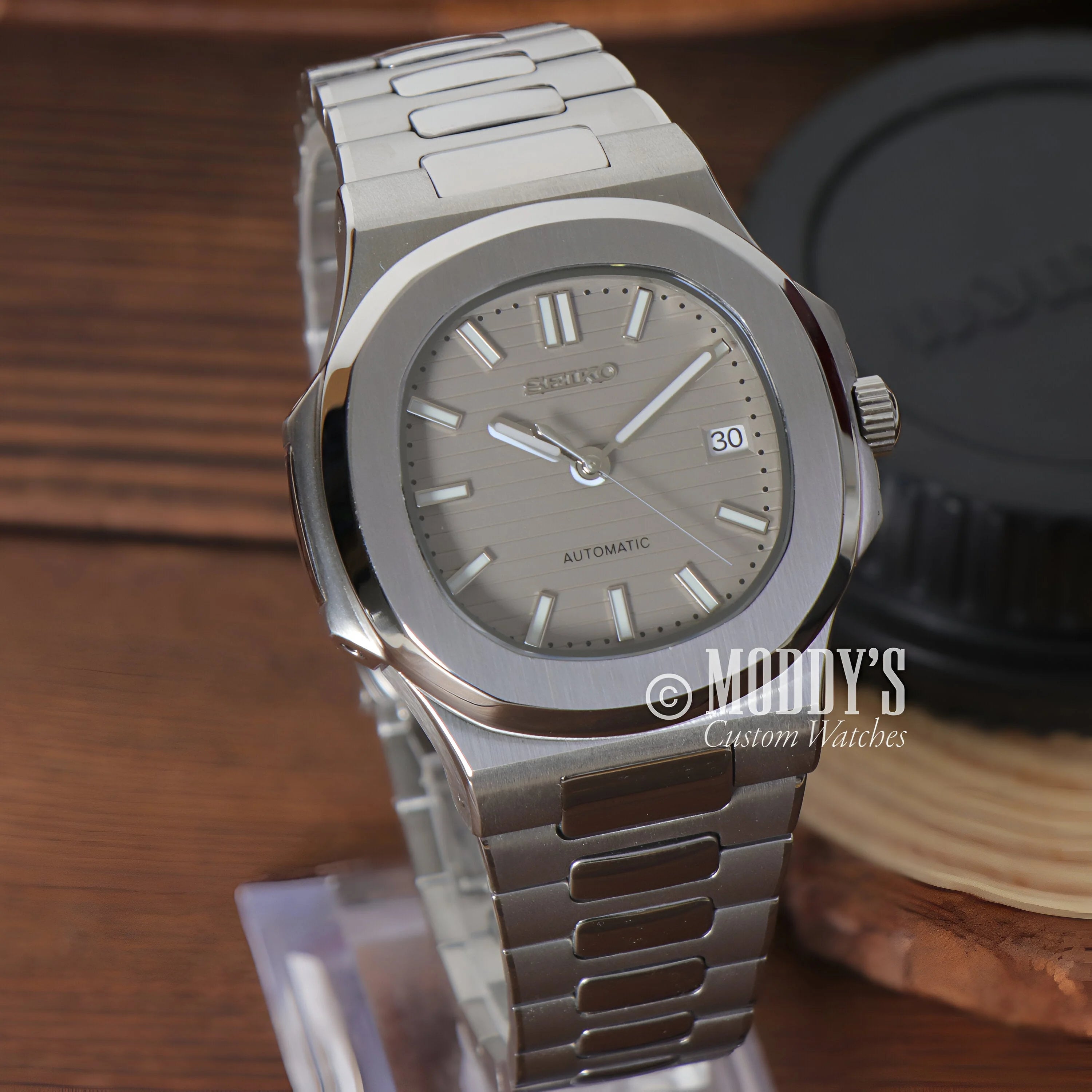 Stainless Steel Patek Philippe Nautilus with Gray Dial in Nautiko Cream for Seiko Mod