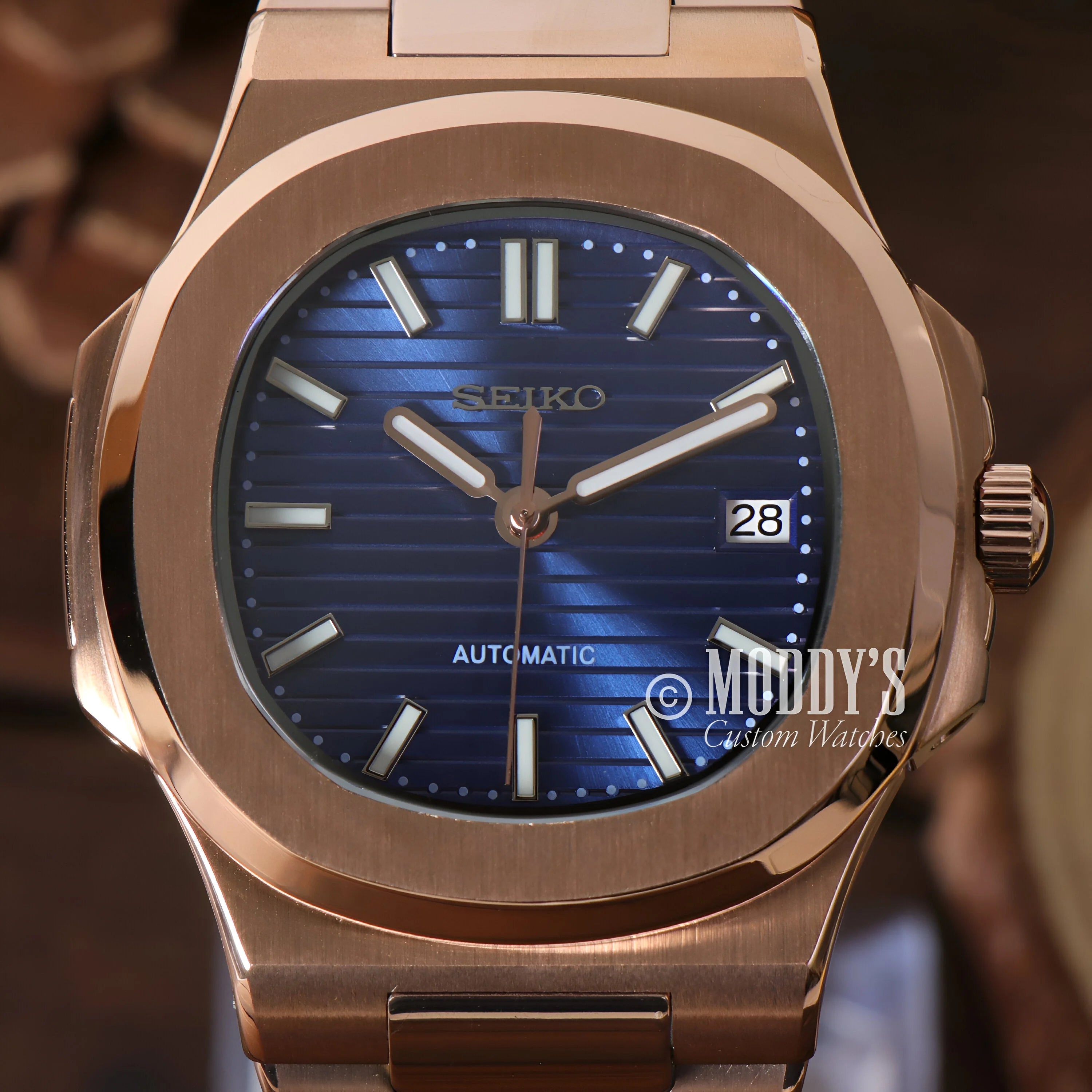 Seiko Mod Rose with blue dial and rose gold case in Nautiko Rose Gold Royal Blue